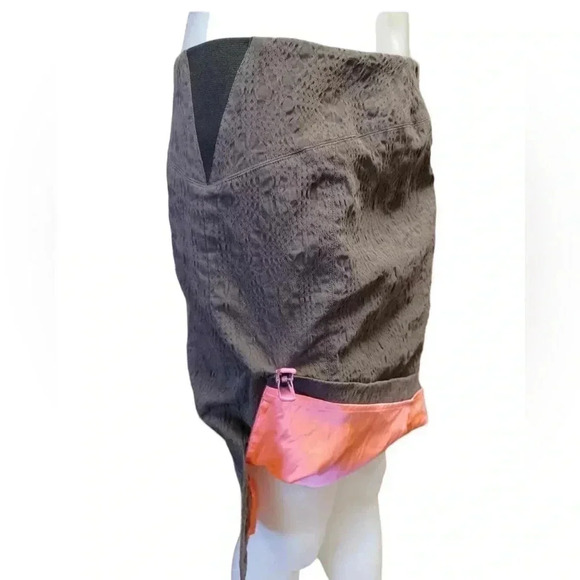 T Tahari Grey Textured Stretched Dart Midi Skirt Size 6 - Picture 4 of 10